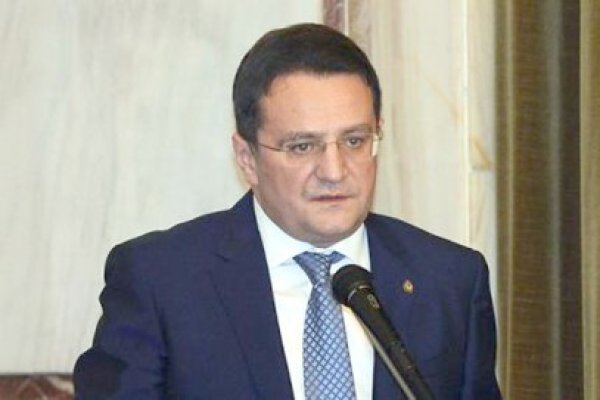 Maior a fost ales preşedinte de onoare al Academiei de Ştiinţe Militare